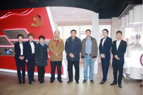 直奔一線 上下聯(lián)動 問需幫扶——市商務局、春華街黨工委領導走訪問需永誠世佳